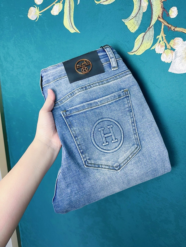 ブランドジーンズ正面デザイン